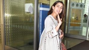 Actor Sara Ali Khan spotted at the airport recently wearing a traditional white ensemble.(Varinder Chawla) Actor Sara Ali Khan spotted at the airport recently wearing a traditional white ensemble.(Varinder Chawla)