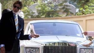 Amitabh Bachchan poses with his Rolls Royce.(AFP) Amitabh Bachchan poses with his Rolls Royce.(AFP)
