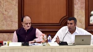 BCCI treasurer Anirudh Chaudhry (right) addresses the media after a board meeting.(Vipin Kumar/HT PHOTO) BCCI treasurer Anirudh Chaudhry (right) addresses the media after a board meeting.(Vipin Kumar/HT PHOTO)