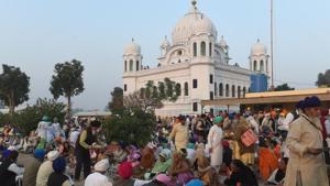 Sikh pilgrims outside Kartarpur Gurdwara Sahib after the groundbreaking ceremony for the Kartarpur Corridor at Kartarpur on November 28, 2018.(AFP) Sikh pilgrims outside Kartarpur Gurdwara Sahib after the groundbreaking ceremony for the Kartarpur Corridor at Kartarpur on November 28, 2018.(AFP)
