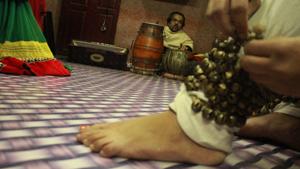 The tinkling sound created by the ghungroos is distinctive to the mujra style of dancing.(The Magical Lens) The tinkling sound created by the ghungroos is distinctive to the mujra style of dancing.(The Magical Lens)