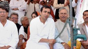 Rashtriya Lokdal chief Ajit Singh and his son Jayant Chaudhary are contesting Lok Sabha elections 2019 from Muzaffarnagar and Baghpat constituencies respectively.(PTI File) Rashtriya Lokdal chief Ajit Singh and his son Jayant Chaudhary are contesting Lok Sabha elections 2019 from Muzaffarnagar and Baghpat constituencies respectively.(PTI File)