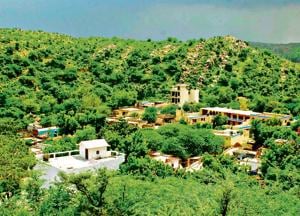 Environmentalists, on the other hand, say that it is not legally permissible to ‘own’ PLPA-notified Aravalli land, and that the land has been privatised through ‘dubious’ means.(HT File Photo) Environmentalists, on the other hand, say that it is not legally permissible to ‘own’ PLPA-notified Aravalli land, and that the land has been privatised through ‘dubious’ means.(HT File Photo)