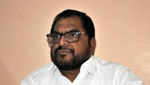 Swabhimani Shetkari Sanghatna chief MP Raju Shetti is the sitting Lok Sabha MP from the Harkanangle constituency.(HT File) Swabhimani Shetkari Sanghatna chief MP Raju Shetti is the sitting Lok Sabha MP from the Harkanangle constituency.(HT File)