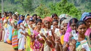 The constituencies in the tribal-dominated districts are thus poised to witness a fierce political battle between the JMM and Biju Janata Dal, which has five MLAs at present from the two districts.(PTI) The constituencies in the tribal-dominated districts are thus poised to witness a fierce political battle between the JMM and Biju Janata Dal, which has five MLAs at present from the two districts.(PTI)