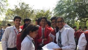 CBSE Class 10 science paper analysis: Students of GD Goenka Public School in Lucknow after appearing in CBSE Class 10 science examination on Wednesday.(Rajeev Mullick/HT photo) CBSE Class 10 science paper analysis: Students of GD Goenka Public School in Lucknow after appearing in CBSE Class 10 science examination on Wednesday.(Rajeev Mullick/HT photo)