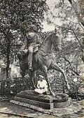 The Prince of Wales statue (the original Kala Ghoda), photographed by Foy Nissen.(JNAF, CSMVS)
