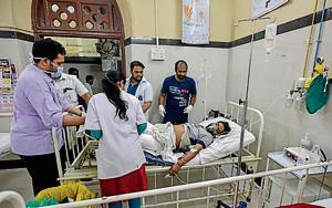 The injured were treated at GT Hospital and St George Hospital.(Kunal Patil/HT Photo) The injured were treated at GT Hospital and St George Hospital.(Kunal Patil/HT Photo)