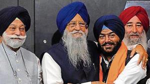 Youth Akali Dal leader Harsukhinder Singh ‘Bubby’ Badal joining SAD (Taksali) in the presence of party chief Ranjit Singh Brahmpura and Bir Devinder Singh in Chandigarh, March 14, 2019.(HT Photo) Youth Akali Dal leader Harsukhinder Singh ‘Bubby’ Badal joining SAD (Taksali) in the presence of party chief Ranjit Singh Brahmpura and Bir Devinder Singh in Chandigarh, March 14, 2019.(HT Photo)