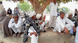 Earlier, as soon as the elections were announced, locals would gather at the village chaupals to discuss election issues.(HT Photo) Earlier, as soon as the elections were announced, locals would gather at the village chaupals to discuss election issues.(HT Photo)