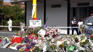 Residents pay respect by placing flowers for the victims of the mosques attacks in Christchurch on March 16, 2019.(AFP) Residents pay respect by placing flowers for the victims of the mosques attacks in Christchurch on March 16, 2019.(AFP)