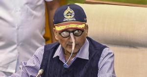 With Goa Chief Minister Manohar Parrikar admitted in hospital, the Congress unit has staked claim to form government in the state.(PTI) With Goa Chief Minister Manohar Parrikar admitted in hospital, the Congress unit has staked claim to form government in the state.(PTI)