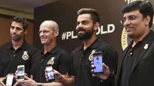 Royal Challengers Bangalore (RCB) bowling coach Ashish Nehra, head coach Gary Kirsten, captain Virat Kohli.(PTI) Royal Challengers Bangalore (RCB) bowling coach Ashish Nehra, head coach Gary Kirsten, captain Virat Kohli.(PTI)