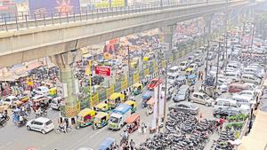 Traffic is another concern that tops the agenda for many new voters in Noida and Greater Noida.(HT File Photo) Traffic is another concern that tops the agenda for many new voters in Noida and Greater Noida.(HT File Photo)