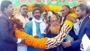 The Jharkhand Mukti Morcha on Sunday appealed to the Election Commission to restrict Union minister Jayant Sinha from contesting polls and also monitor violations of the model code of conduct by Bharatiya Janata Party lawmakers.(HT Photo) The Jharkhand Mukti Morcha on Sunday appealed to the Election Commission to restrict Union minister Jayant Sinha from contesting polls and also monitor violations of the model code of conduct by Bharatiya Janata Party lawmakers.(HT Photo)