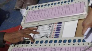 Polling officers check electronic voting machines (EVM) at an EVM distribution centre in Phase 2, Noida on February 27, 2012.(Burhann Kinu/Hindustan Times) Polling officers check electronic voting machines (EVM) at an EVM distribution centre in Phase 2, Noida on February 27, 2012.(Burhann Kinu/Hindustan Times)