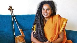 Parvathy Baul performed at the Gurgaon Utsav on Sunday.(Yogendra Kumar/HT) Parvathy Baul performed at the Gurgaon Utsav on Sunday.(Yogendra Kumar/HT)