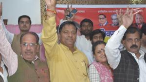 Sewa Ram Kasana (in yellow shirt) is the candidate of Shivpal Yadav’s PSP-L party from the Ghaziabad Lok Sabha seat.(Sakib Ali) Sewa Ram Kasana (in yellow shirt) is the candidate of Shivpal Yadav’s PSP-L party from the Ghaziabad Lok Sabha seat.(Sakib Ali)