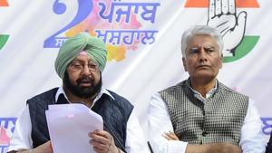 Punjab CM Capt Amarinder Singh and Sunil Jhakar,Punjab Congress chief at a press conference, March 16, 2019. The Congress, which won only three seats Lok Sabha seats in 2014, made a spectacular comeback three years later in the state elections, winning a two-thirds majority in the assembly and routing the ruling SAD-BJP combine.(Anil Dayal / HT Photo) Punjab CM Capt Amarinder Singh and Sunil Jhakar,Punjab Congress chief at a press conference, March 16, 2019. The Congress, which won only three seats Lok Sabha seats in 2014, made a spectacular comeback three years later in the state elections, winning a two-thirds majority in the assembly and routing the ruling SAD-BJP combine.(Anil Dayal / HT Photo)