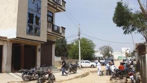 The house of the family that was assaulted on Thursday, in Bhoop Nagar village. The family claimed that the windows were broken by the attackers.(Yogendra Kumar/HT PHOTO) The house of the family that was assaulted on Thursday, in Bhoop Nagar village. The family claimed that the windows were broken by the attackers.(Yogendra Kumar/HT PHOTO)