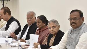 Delhi Congress chief Sheila Dikshit and senior party leaders at the Congress Working Committee (CWC) meeting, in New Delhi, India, on Monday, March 25, 2019.(Sanjeev Verma/HT PHOTO) Delhi Congress chief Sheila Dikshit and senior party leaders at the Congress Working Committee (CWC) meeting, in New Delhi, India, on Monday, March 25, 2019.(Sanjeev Verma/HT PHOTO)