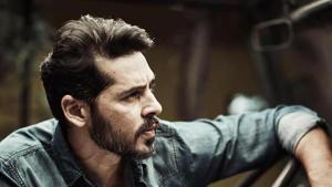 Dino Morea loves eating I love eating butter chicken, tandoori chicken and shawarma. Dino Morea loves eating I love eating butter chicken, tandoori chicken and shawarma.