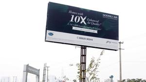 The Maharashtra Maritime Board (MMB) will soon give rights to agencies for advertising on barges around the Bandra-Worli Sea Link (BWSL), Juhu Koliwada and Versova. (Photo by Yogendra Kumar/Hindustan Times)(Yogendra Kumar/HT PHOTO) The Maharashtra Maritime Board (MMB) will soon give rights to agencies for advertising on barges around the Bandra-Worli Sea Link (BWSL), Juhu Koliwada and Versova. (Photo by Yogendra Kumar/Hindustan Times)(Yogendra Kumar/HT PHOTO)