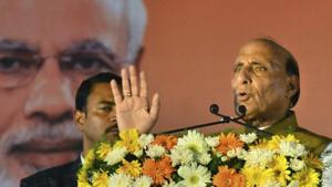 Rajnath Singh hit out at the Congress for not carrying out similar retaliatory action after the 26/11 Mumbai terror attack in 2008.(PTI) Rajnath Singh hit out at the Congress for not carrying out similar retaliatory action after the 26/11 Mumbai terror attack in 2008.(PTI)