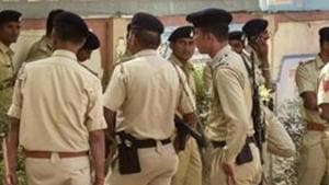 Police said the two groups attacked each other with sticks and pelted stones.(PTI File Photo/Representative image) Police said the two groups attacked each other with sticks and pelted stones.(PTI File Photo/Representative image)
