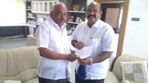 With this, the effective strength of the assembly has been reduced to 223. The BJP has 104 MLAs and the coalition enjoys the support of 79 Congress MLAs, 37 JD(S) MLAs, and one BSP and independent MLA. Their combined strength stands at 118, including the Speaker. With this, the effective strength of the assembly has been reduced to 223. The BJP has 104 MLAs and the coalition enjoys the support of 79 Congress MLAs, 37 JD(S) MLAs, and one BSP and independent MLA. Their combined strength stands at 118, including the Speaker.