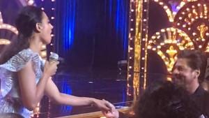 <p>Radhika Apte and Vicky Kaushal did a dance-off at HT India's Most stylish Awards 2019. Radhika also shared a dance moment with Shah Rukh Khan. The Bollywood King was seen on his knees while dancing with Radhika. Hindustan Times India's Most Stylish Awards seek to recognise the trendsetters and trailblazers in the Indian fashion scene. The most glamorous night in fashion and showbiz is back. Shah Rukh Khan along with Gauri Khan won the Most Stylish Couple award at HT India's Most Stylish Awards 2019.</p>