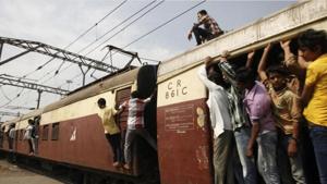 The services resumed at 5.38pm.(HT File) The services resumed at 5.38pm.(HT File)