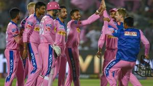 Shreyas Gopal celebrates the wicket of Virat Kohli with his teammates.(PTI) Shreyas Gopal celebrates the wicket of Virat Kohli with his teammates.(PTI)