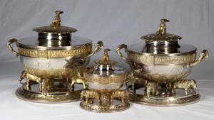 The ornate silver dinner set on display was presented to Arthur Wellesley, who spent eight years in India and led the colonial army against Tipu Sultan and the Marathas in early 19th century.(HT Photo) The ornate silver dinner set on display was presented to Arthur Wellesley, who spent eight years in India and led the colonial army against Tipu Sultan and the Marathas in early 19th century.(HT Photo)