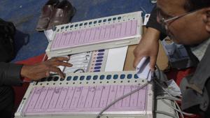 NOIDA:::::27-FEBRUARY-2012:::::HT NEWS:::::Polling officers check electronic voting machines (EVM) at an EVM distribution centre in Phase 2, Noida on February 27, 2012. The sixth phase of assembly polls will be held in Uttar Pradesh on February 28. HT PHOTO BY: BURHAAN KINU(Hindustan Times) NOIDA:::::27-FEBRUARY-2012:::::HT NEWS:::::Polling officers check electronic voting machines (EVM) at an EVM distribution centre in Phase 2, Noida on February 27, 2012. The sixth phase of assembly polls will be held in Uttar Pradesh on February 28. HT PHOTO BY: BURHAAN KINU(Hindustan Times)