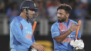 India's MS Dhoni, left, and Rishabh Pant walk off the pitch.(AP) India's MS Dhoni, left, and Rishabh Pant walk off the pitch.(AP)