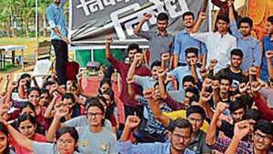 The students also complained that the warden of the girls’ hostel has imposed restrictions on the clothes students are allowed to wear.(HT Photo) The students also complained that the warden of the girls’ hostel has imposed restrictions on the clothes students are allowed to wear.(HT Photo)