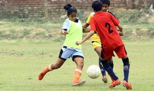 The team from the slums of Gurugram are winning laurels on the field, and triumphing over problems in life.(Manoj Verma/HT) The team from the slums of Gurugram are winning laurels on the field, and triumphing over problems in life.(Manoj Verma/HT)