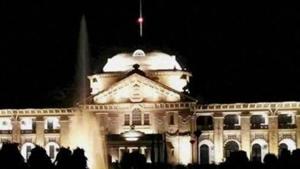 The Allahabad High Court has directed the chief secretary to ensure that action is taken against officials with illegal possession.(PTI/File Photo) The Allahabad High Court has directed the chief secretary to ensure that action is taken against officials with illegal possession.(PTI/File Photo)