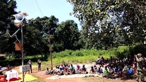 Villagers at Radio centre, set up by CRPF 197 battalion at Tholkobad village in West Singhbhum(Manoj Kumar) Villagers at Radio centre, set up by CRPF 197 battalion at Tholkobad village in West Singhbhum(Manoj Kumar)