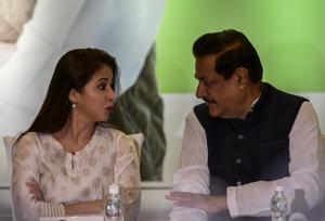 Urmila Matondkar and Congress leader Prithviraj Chavan, during a press conference at Worli on Thursday.(Kunal Patil/HT Photo) Urmila Matondkar and Congress leader Prithviraj Chavan, during a press conference at Worli on Thursday.(Kunal Patil/HT Photo)