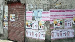 The three municipal corporations of Delhi have, till date, taken down about 2.11 lakh political posters, banners, flexes, boards and hoardings since the model code of conduct for Lok Sabha Elections 2019 was enforced on March 11.(Representative Image/HT Photo) The three municipal corporations of Delhi have, till date, taken down about 2.11 lakh political posters, banners, flexes, boards and hoardings since the model code of conduct for Lok Sabha Elections 2019 was enforced on March 11.(Representative Image/HT Photo)