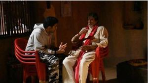 Abhishek visits dad Amitabh Bachchan on the sets of his upcoming film. Abhishek visits dad Amitabh Bachchan on the sets of his upcoming film.