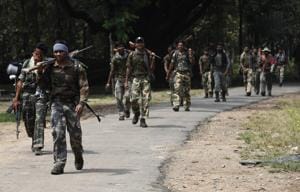 For voting day on April 11, state authorities have made elaborate security arrangements and have deployed several BSF, CRPF and SRPF personnel to ensure smooth polling.(Hindustan Times) For voting day on April 11, state authorities have made elaborate security arrangements and have deployed several BSF, CRPF and SRPF personnel to ensure smooth polling.(Hindustan Times)