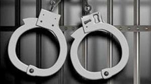 After chasing a mobile robber for more than 15 minutes over foot overbridges (FOB) and vacant railway tracks, Wadala Government Railway Police (GRP) officers arrested a 23-year-old mobile thief.(File Photo) After chasing a mobile robber for more than 15 minutes over foot overbridges (FOB) and vacant railway tracks, Wadala Government Railway Police (GRP) officers arrested a 23-year-old mobile thief.(File Photo)