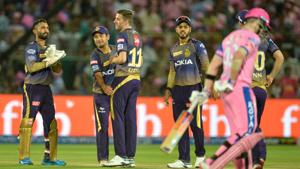 Kolkata Knight Riders cricketer and team captain Dinesh Karthik (L) celebrates with his team players after the dismissal of Rajasthan Royals cricketer Rahul Tripathi(AFP) Kolkata Knight Riders cricketer and team captain Dinesh Karthik (L) celebrates with his team players after the dismissal of Rajasthan Royals cricketer Rahul Tripathi(AFP)