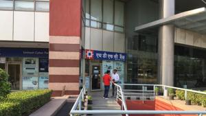 There are multiple fraudulent debit card and credit card case that take place regularly.(Parveen Kumar/Hindustan Times) There are multiple fraudulent debit card and credit card case that take place regularly.(Parveen Kumar/Hindustan Times)