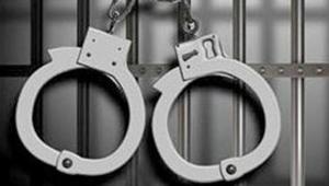 A man who allegedly tried to extort <span class='webrupee'>₹</span>2.5 crore from his former north Delhi-based employer on Thursday was arrested from Jharkhand on Sunday(File Photo) A man who allegedly tried to extort <span class='webrupee'>₹</span>2.5 crore from his former north Delhi-based employer on Thursday was arrested from Jharkhand on Sunday(File Photo)