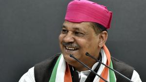 ricketer-turned-politician Kirti Azad is the Congress candidate from the Dhanbad Lok Sabha seat.(Sonu Mehta/HT PHOTO) ricketer-turned-politician Kirti Azad is the Congress candidate from the Dhanbad Lok Sabha seat.(Sonu Mehta/HT PHOTO)