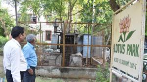 In Sushant Lok-1, residents started calling up DHBVN officials soon after the storm mellowed around 7.45pm to restore power supply, which only came around 11.45pm.(Yogesh Kumar/HT File PHOTO) In Sushant Lok-1, residents started calling up DHBVN officials soon after the storm mellowed around 7.45pm to restore power supply, which only came around 11.45pm.(Yogesh Kumar/HT File PHOTO)